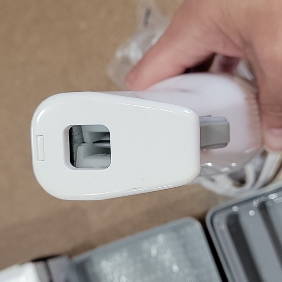 Hamilton Beach Electric Carving Knife Set!! - Picture 8 of 11